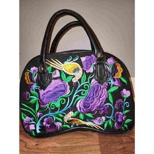 Canvas Embroidered satchel 